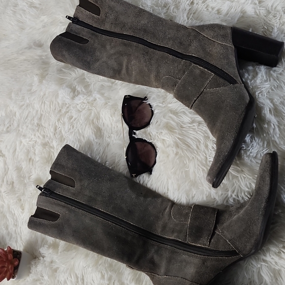 Liz Claiborne Flex Zorba Suede Tall Boots - Picture 6 of 11